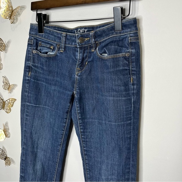 🦋🌙 LOFT | Classic Blue Modern Skinny Denim Jeans - Picture 2 of 9